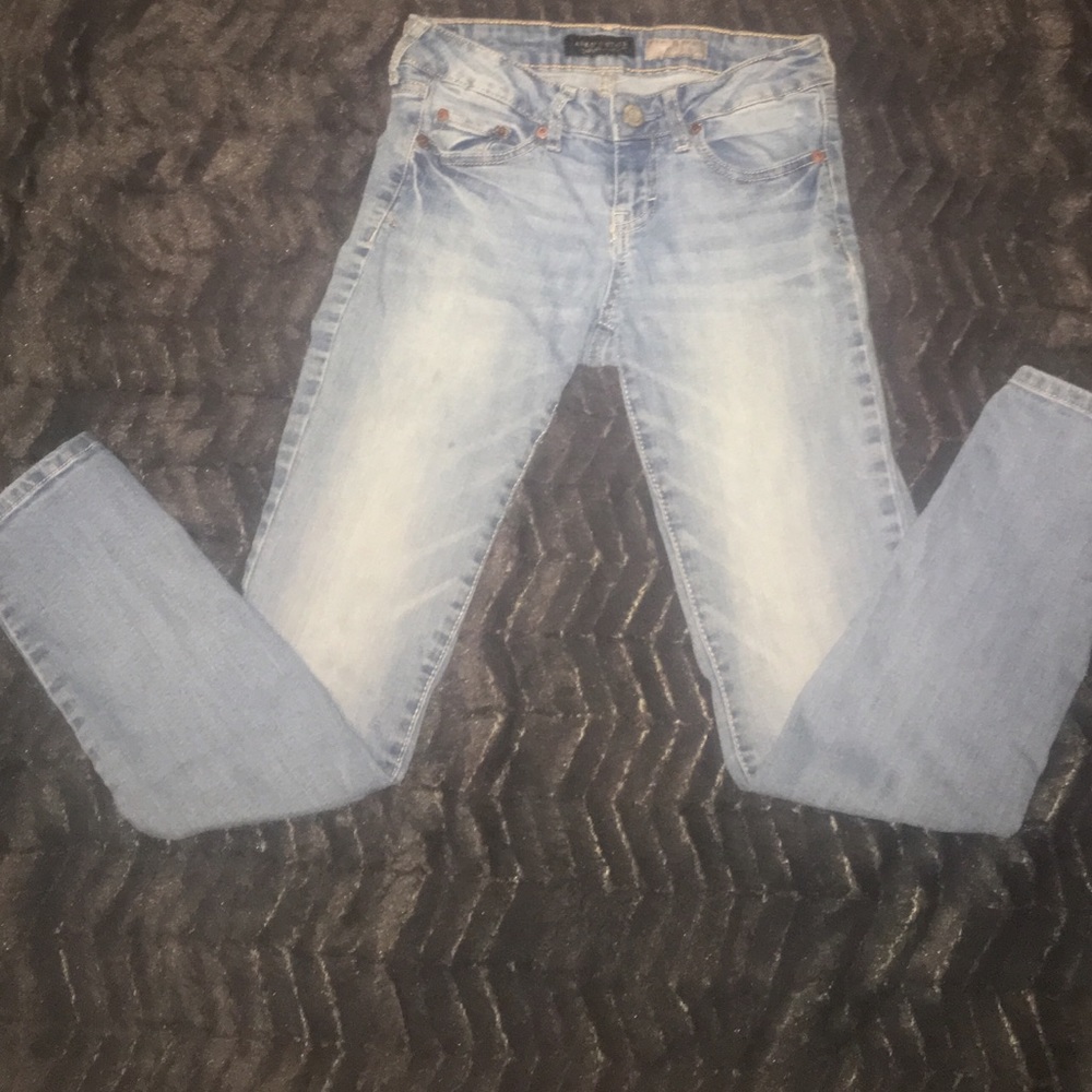 Iight-wash skinny jeans